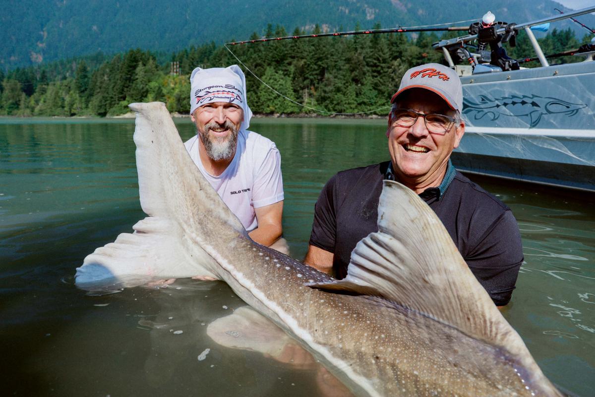 Pete Peeters (R) and friend Jake Driedger. (Courtesy of <a href="http://www.sturgeonslayers.com/">Sturgeon Slayers</a>)