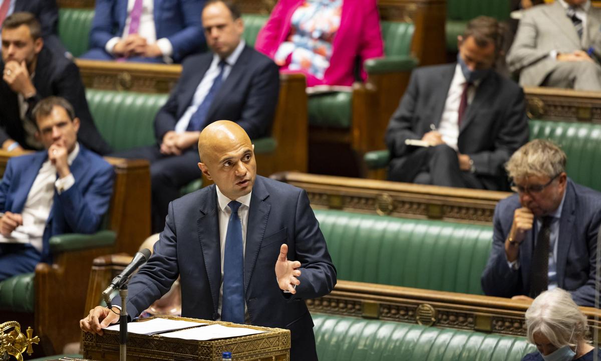 Ministers Not Wearing Masks ‘Perfectly Consistent’ With Government Advice: UK Health Secretary