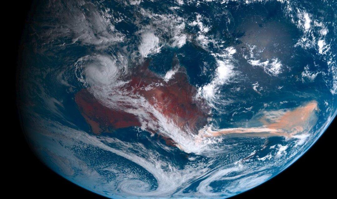 Australia’s Black Summer Bushfires Created an Algae Bloom Larger Than the Country