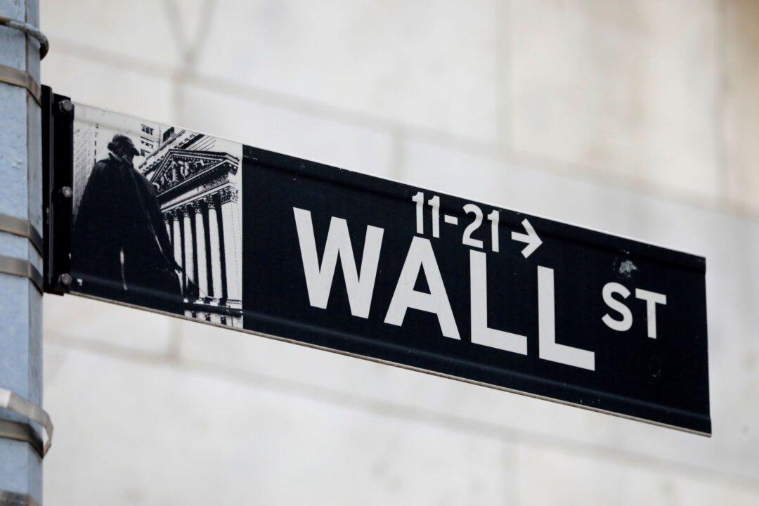 Wall Street Rises as Big Tech, Financials Gain