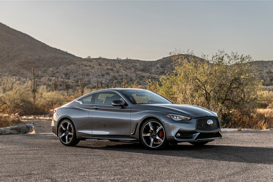 2021 Infiniti Q60 Red Sport 400 AWD