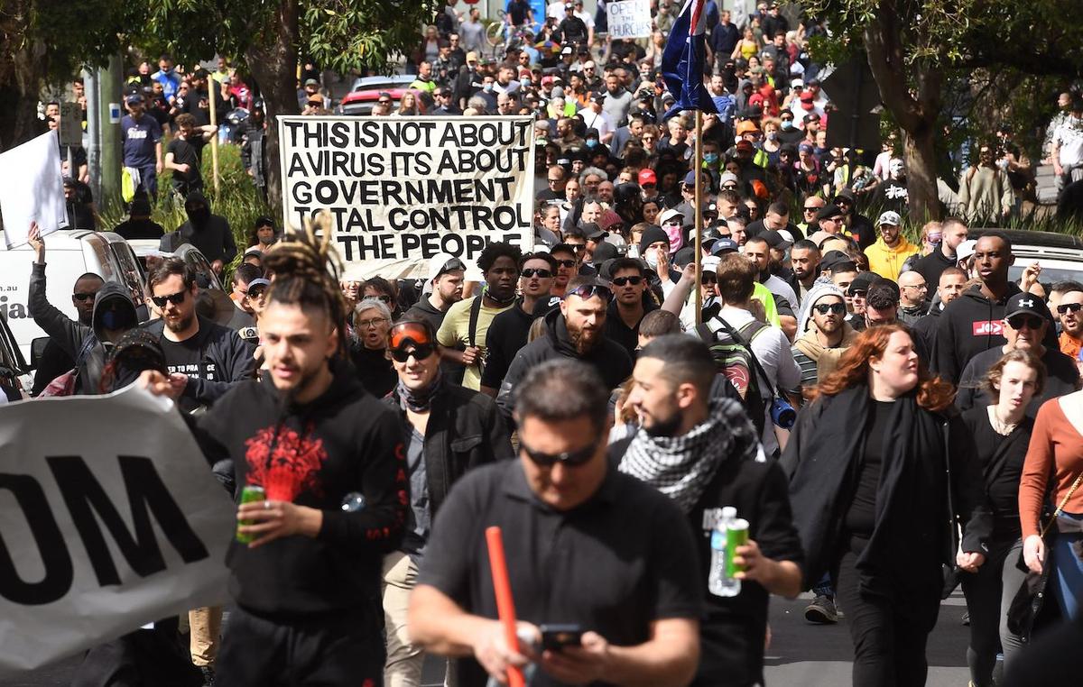 Australians in Major Cities Resist Government Lockdowns, Vaccine Mandates
