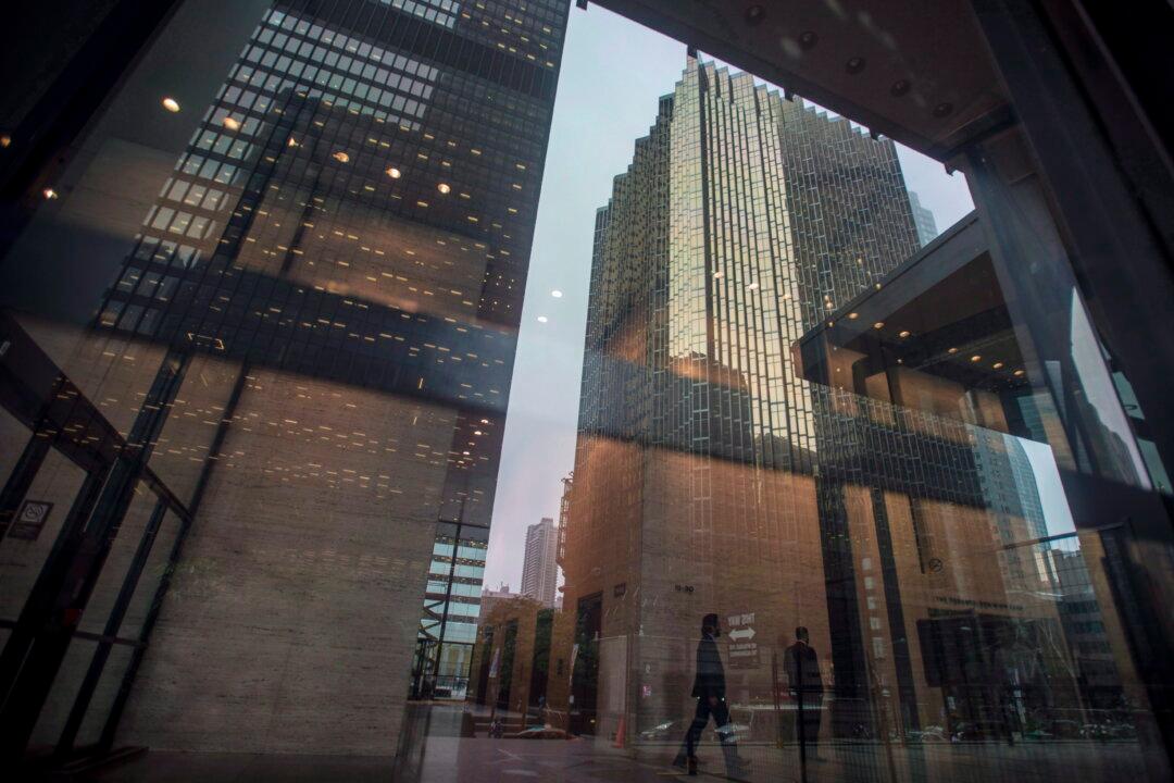 Canada’s Lag in Business Investment Foreshadows Lower Worker Incomes: Report