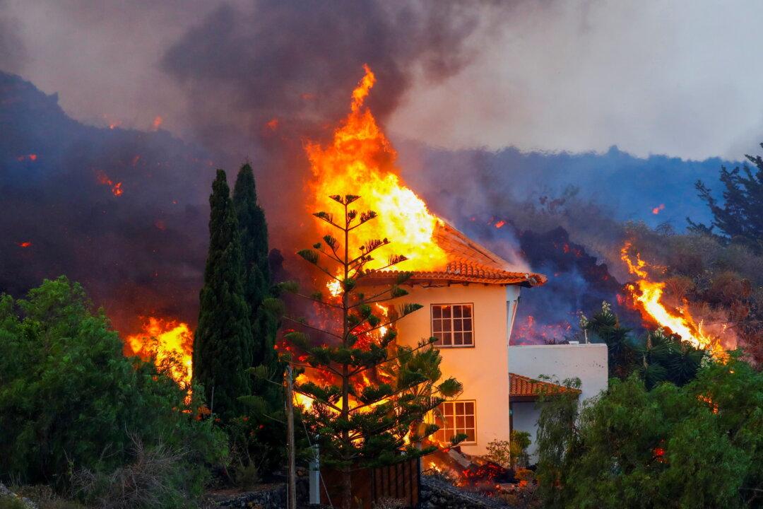 Thousands Flee as Volcano Erupts on Spain’s La Palma Island, Homes Destroyed