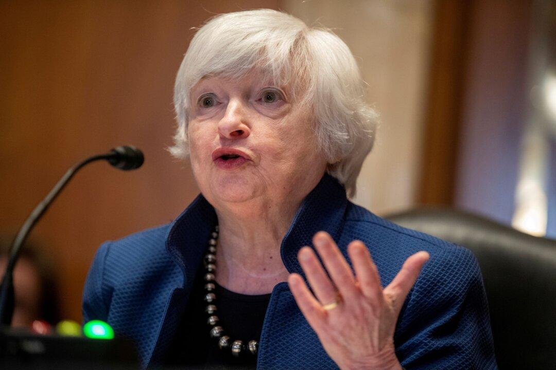 Yellen Says Delta Slowing Recovery, Urges Faster Distribution of Emergency Rental Aid