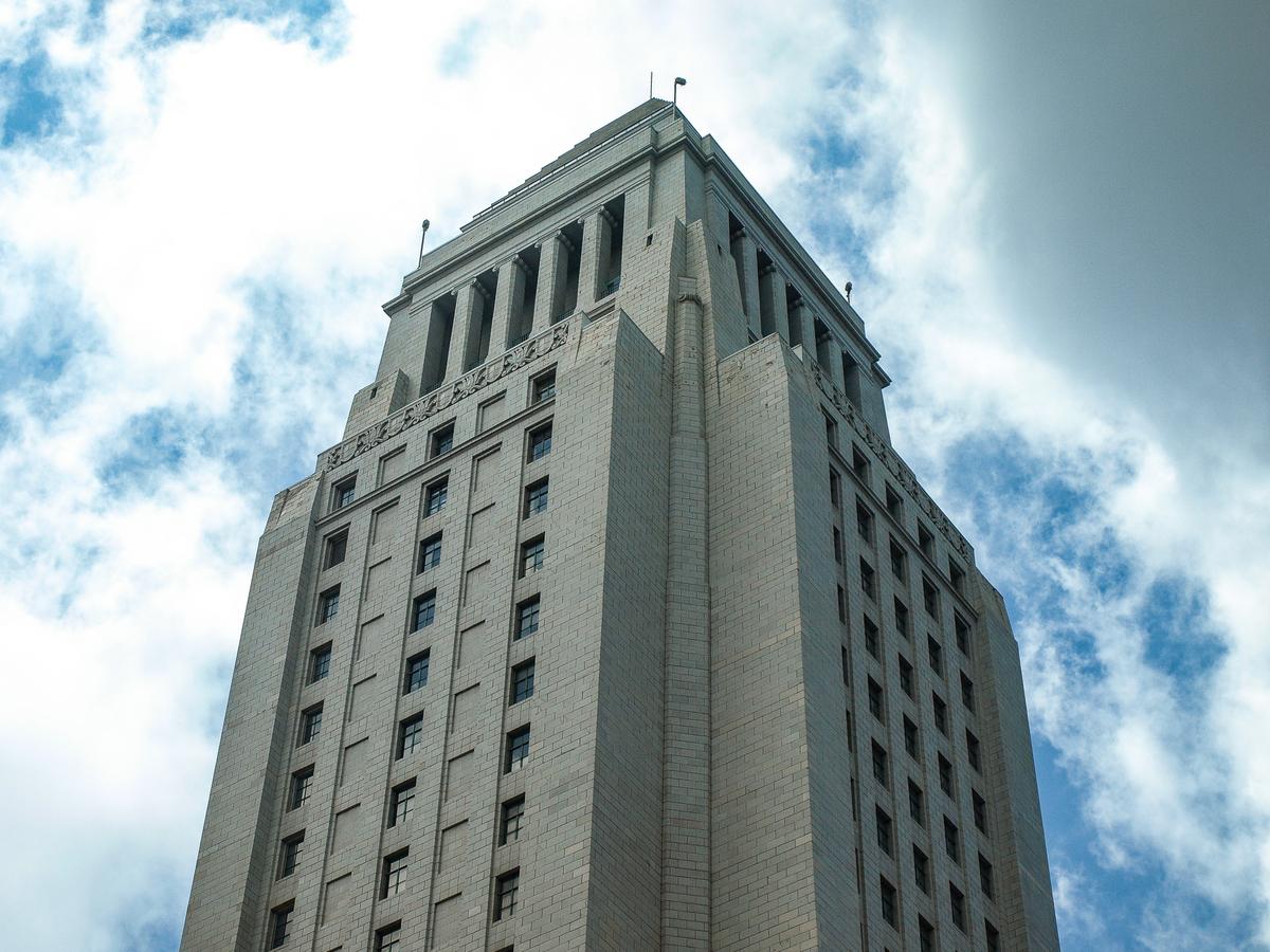 Los Angeles Bans Protests Within 300 Feet of Private Homes