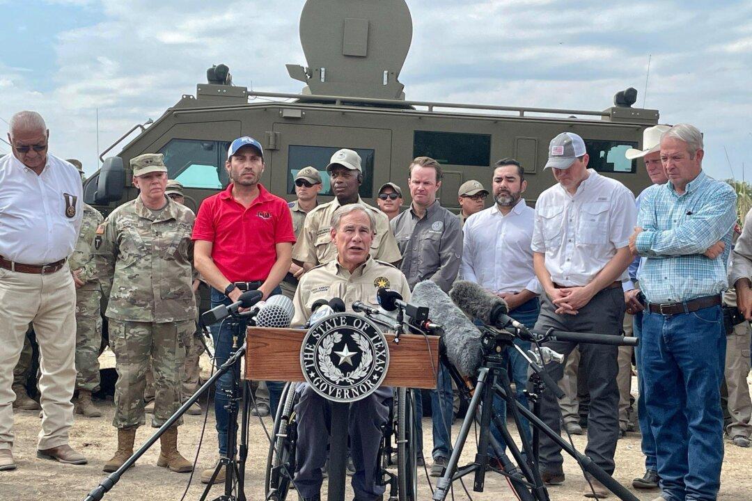 Texas Governor Urges Biden to Declare Federal Emergency Due to Illegal Immigrant Surge