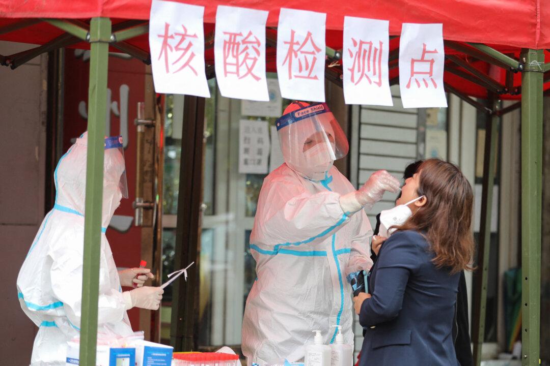 COVID-19 Sends Northern Chinese City Into Semi-Shutdown