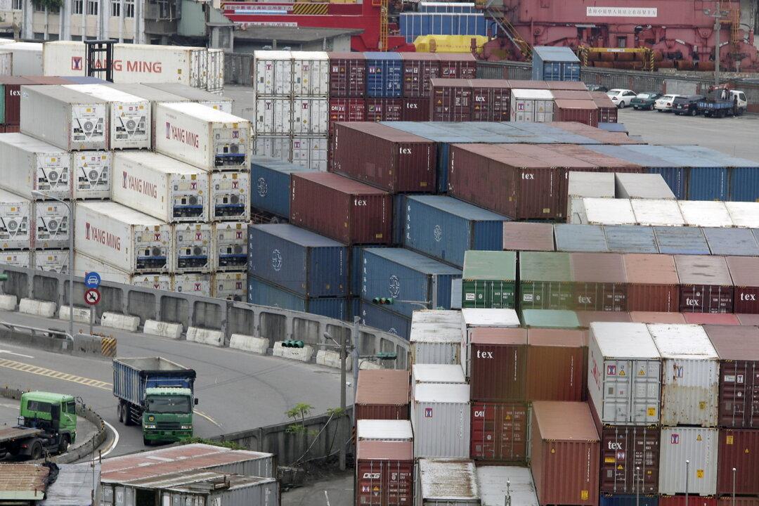 Taiwan August Export Orders Seen Rising for 18th Consecutive Month: Poll