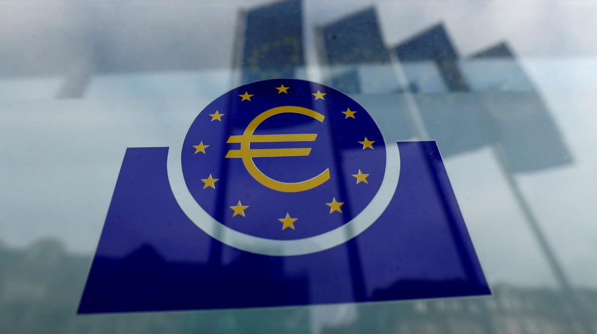 European Central Bank Holds Rates Steady Despite Inflation at Record High
