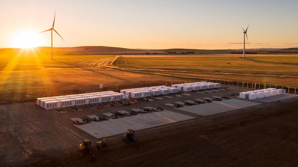 Tesla’s South Australian Battery Sued After Failing to Ensure Energy Stability