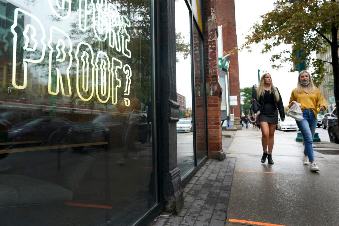 Legal Organization Calls on Ontario to Revoke ‘Unconstitutional’ Vaccine Passport Mandate