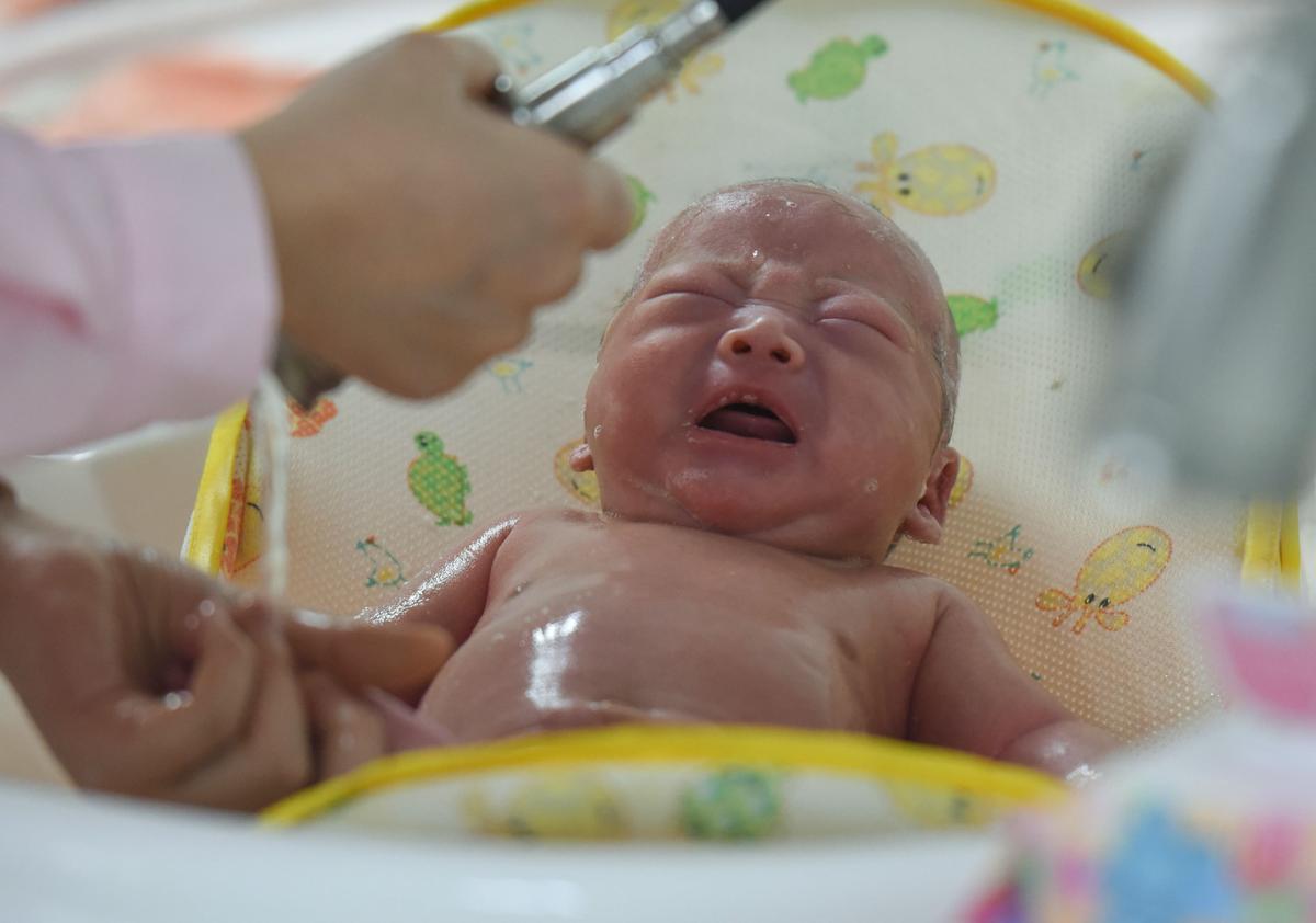 China Promotes IVF to Combat Rising Infertility Rates in its Aging Population