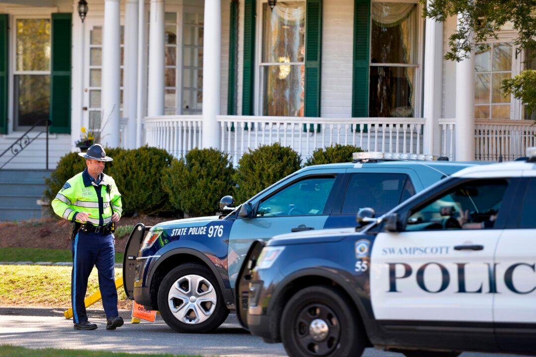 Massachusetts Police Union Asks Judge to Suspend COVID-19 Vaccine Mandate