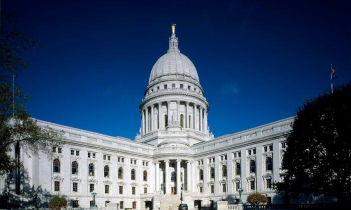 Wisconsin to Vote on Look-for-Work Requirement to Collect Welfare