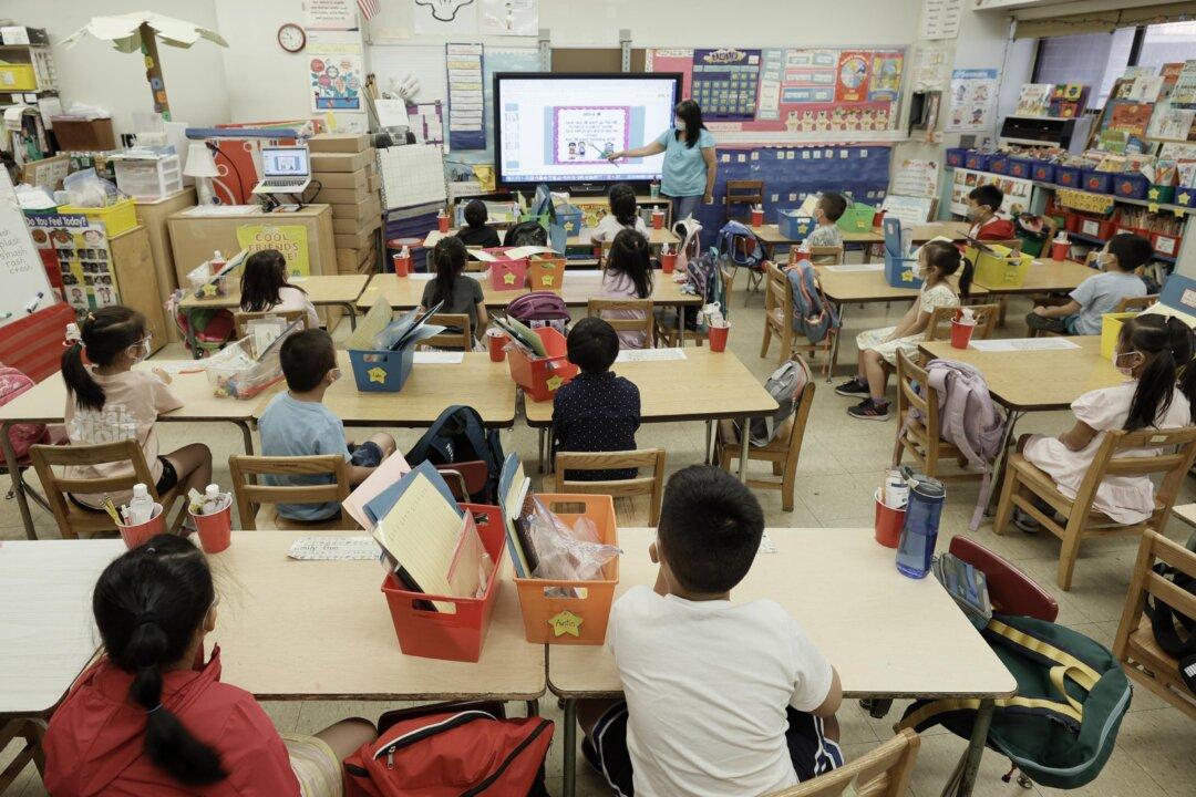 3,000 NYC Teachers Asked for Vaccination Exemptions, Union Says