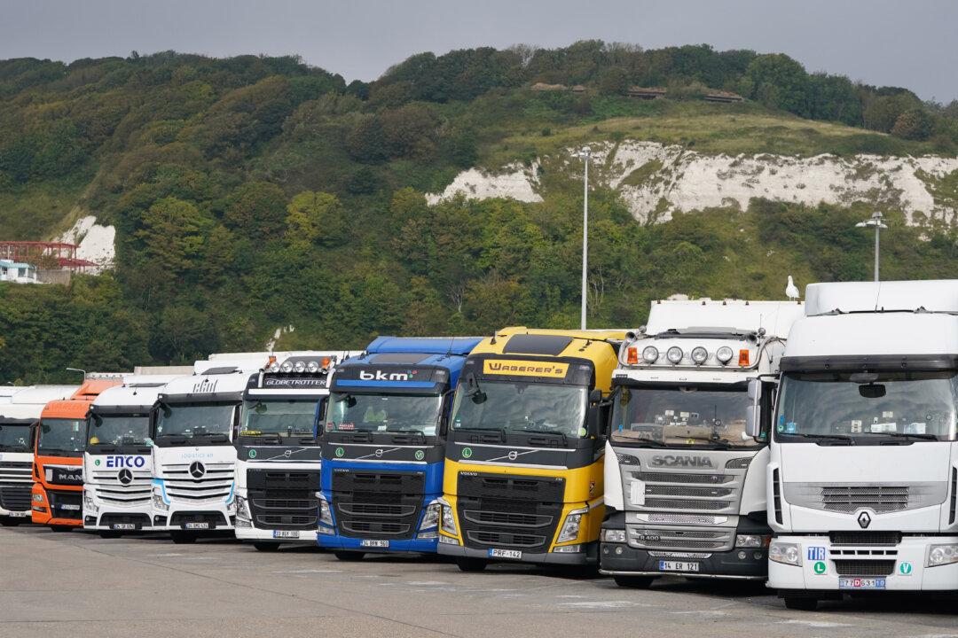 UK Supply Chain Woes Set to Continue as Visa Offer Fails to Attract Foreign Truckers