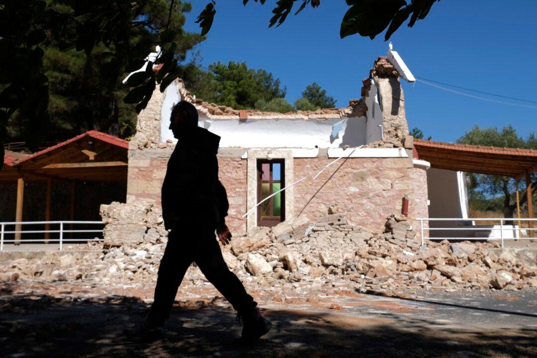 Strong Quake Hits Greek Island of Crete; 1 Dead, 20 Injured
