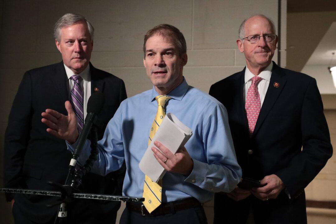 Lawmakers Demand DOJ Explain Dropping of Cases Against Chinese Researchers Accused of Hiding Military Ties