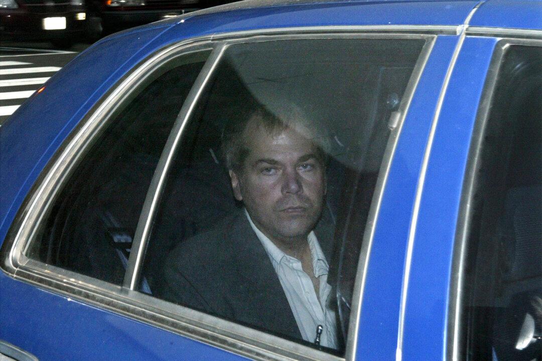 Attempted Ronald Reagan Assassin John Hinckley Gets Unconditional Release