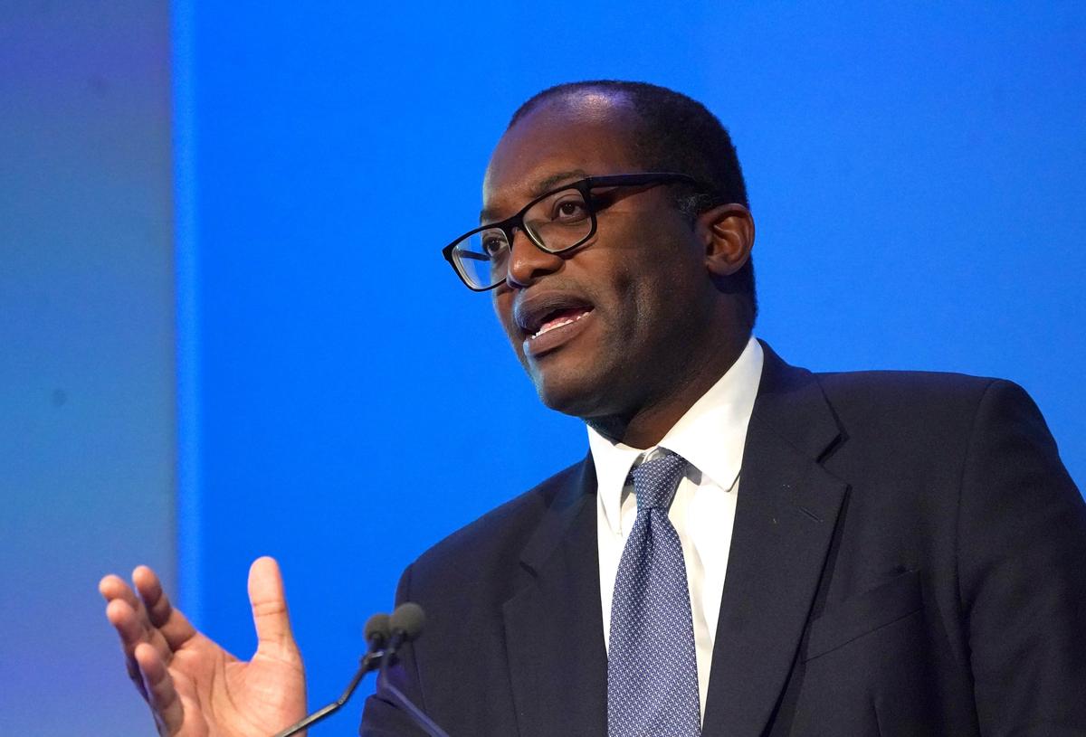 UK Government to Probe Chinese Takeover of UK’s Largest Microchip Factory