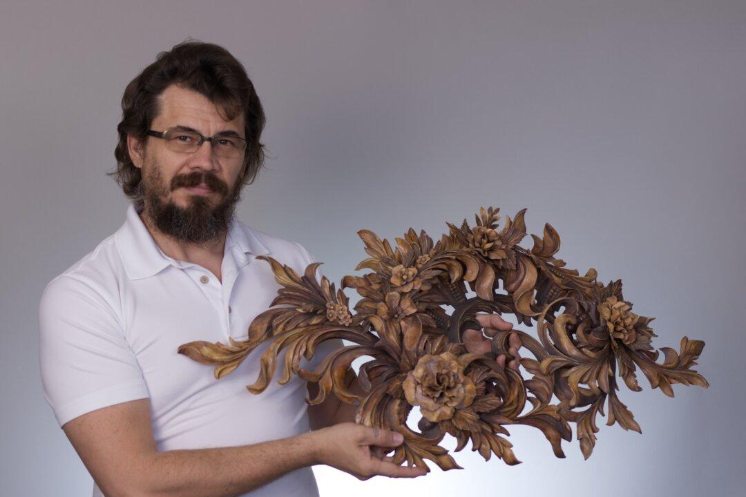 A Master Carver’s Journey from Soviet Repression to America’s Freedom