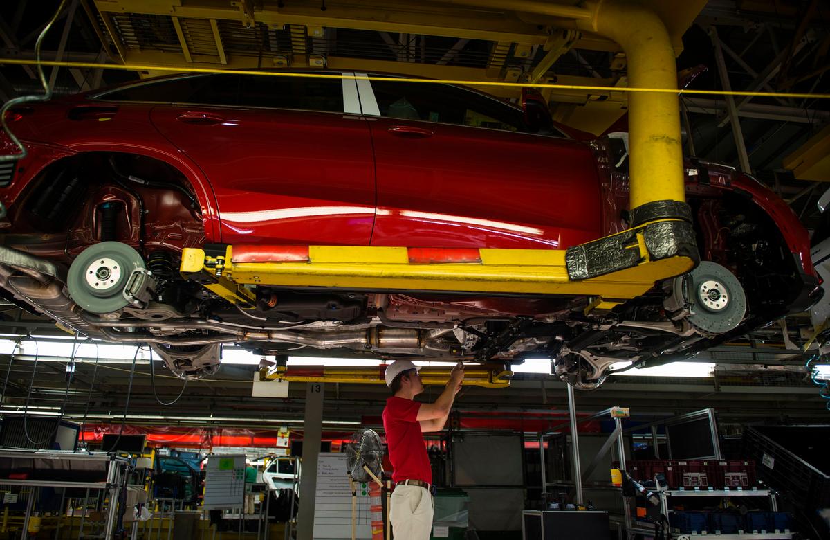 Semiconductor Shortages to Cost Auto Industry $210 Billion in Revenue This Year