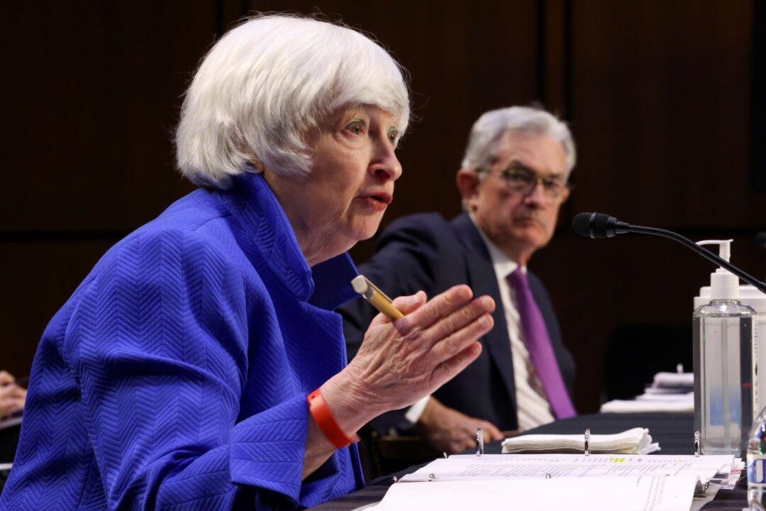 Cutting Tariffs on Imported Goods From China Could Ease Inflation: Yellen