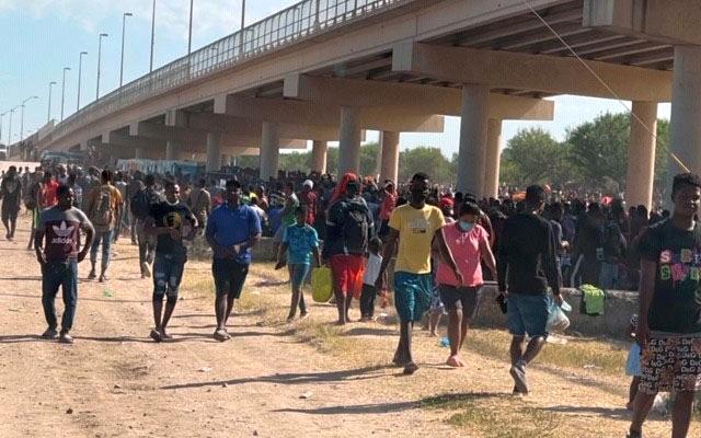 Life Along the Border Collapses