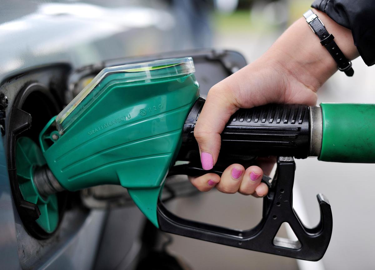 Surging Global Oil Prices Hitting Aussie Households at the Pump