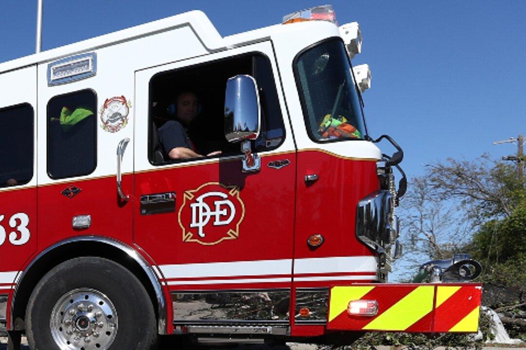 Dallas Apartment Blast Injures 8, Including 4 Firefighters