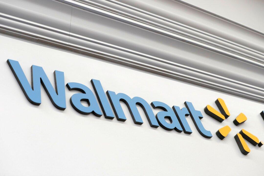 Walmart to Hire 150,000 US Store Workers Ahead of Holiday Season