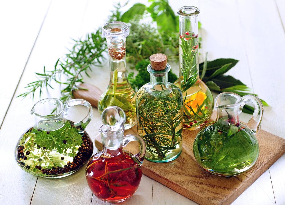 Flavored Vinegars Make Elegant Holiday Gifts