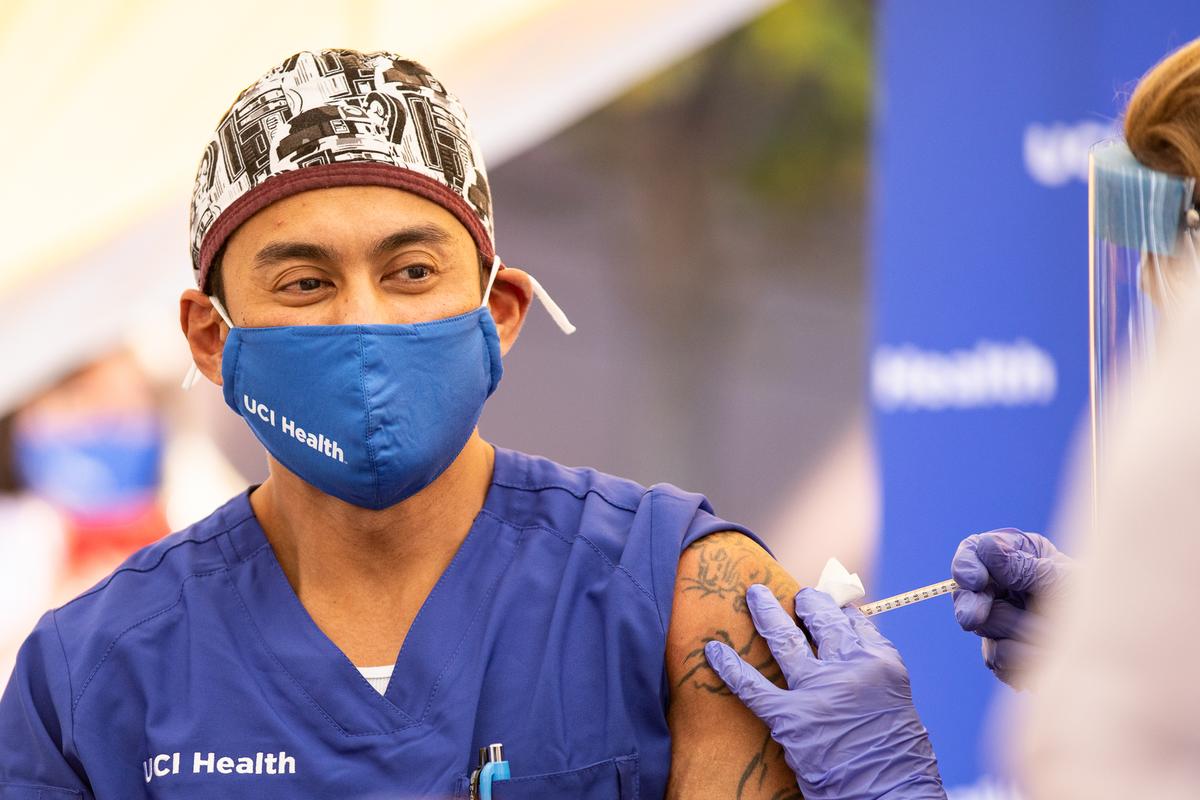 Los Angeles County Ends COVID Vaccine Mandate for Health Care Workers