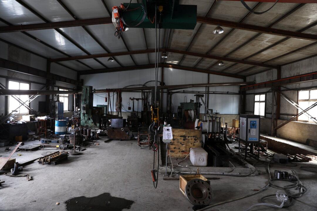Factories Struggling as Supply Constraints Hit, Costs Rise