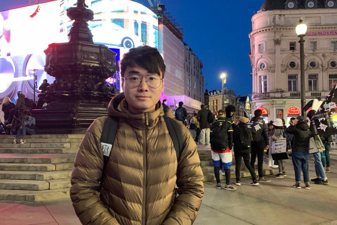 UK Police Should Finish Manchester Chinese Consulate Assault Investigation: Simon Cheng