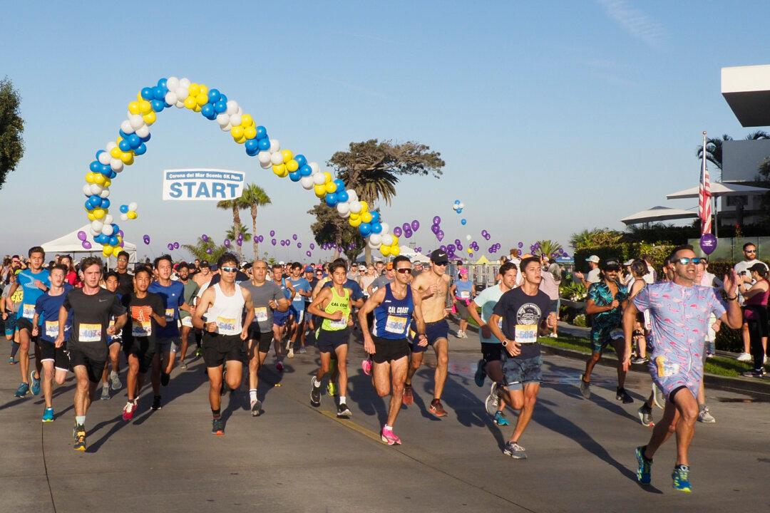 Runners Take Off at the 39th Annual Corona Del Mar Scenic 5K