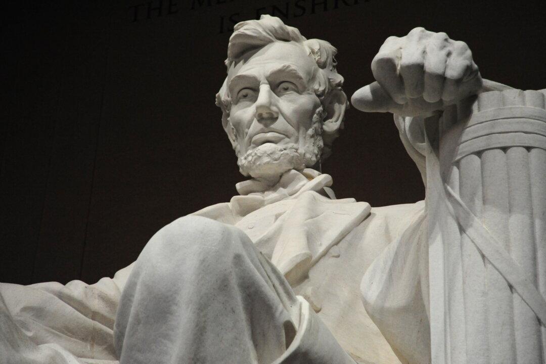 Abraham Lincoln Bust, Gettysburg Address Plaque Removed From Cornell University Library ‘After Complaint’