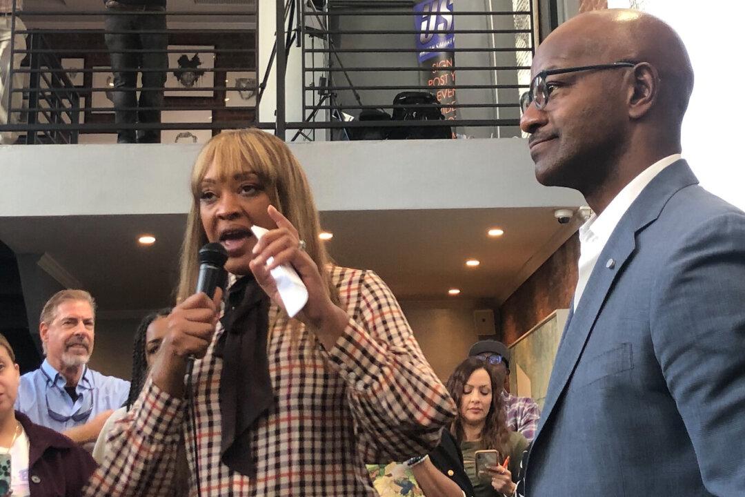 ‘Don’t Allow Them to Enslave Us’: Black Americans Protest Against Vaccine Mandates in NYC