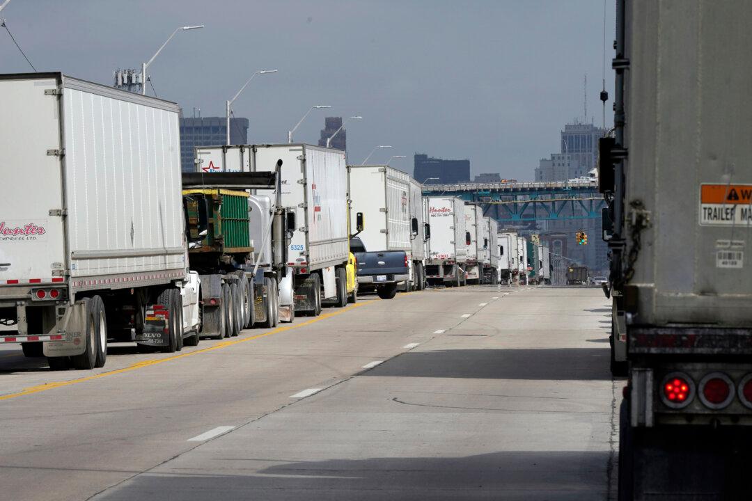 2 Inert Grenades Found in Powder Caused Bridge Shutdown