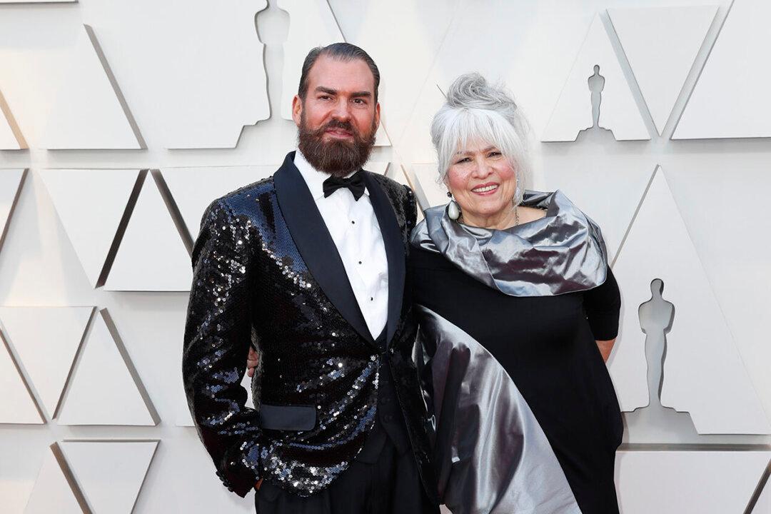 Emmy Winner Dies of COVID-19 Weeks After Attending Award Ceremony