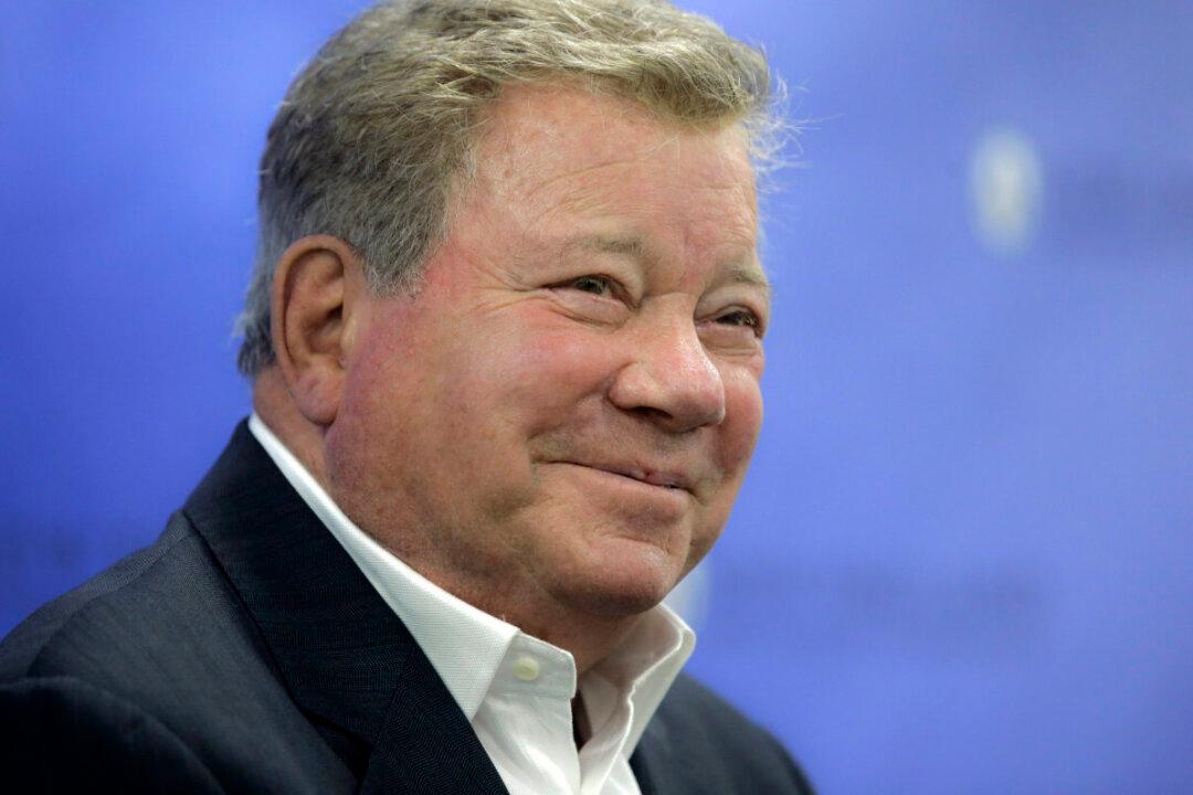 William Shatner Claims Paramount Is Trying to Erase His ‘Captain Kirk’ From Star Trek