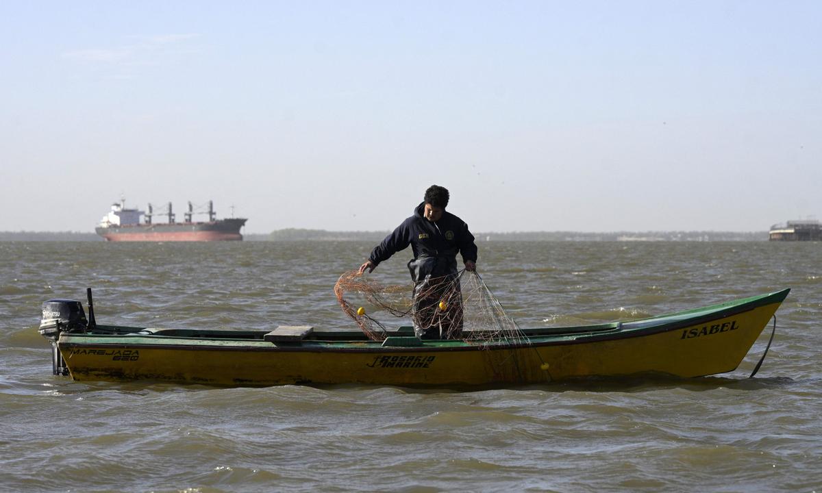 Chinese State-Subsidized Vessels Near South America Raise Concerns About Illegal Fishing