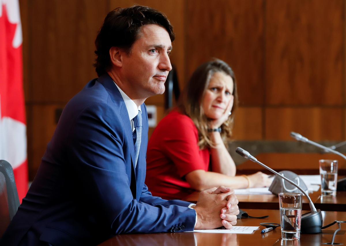 Trudeau Announces COVID-19 Vaccine Mandates on Federal Workers and Travelers