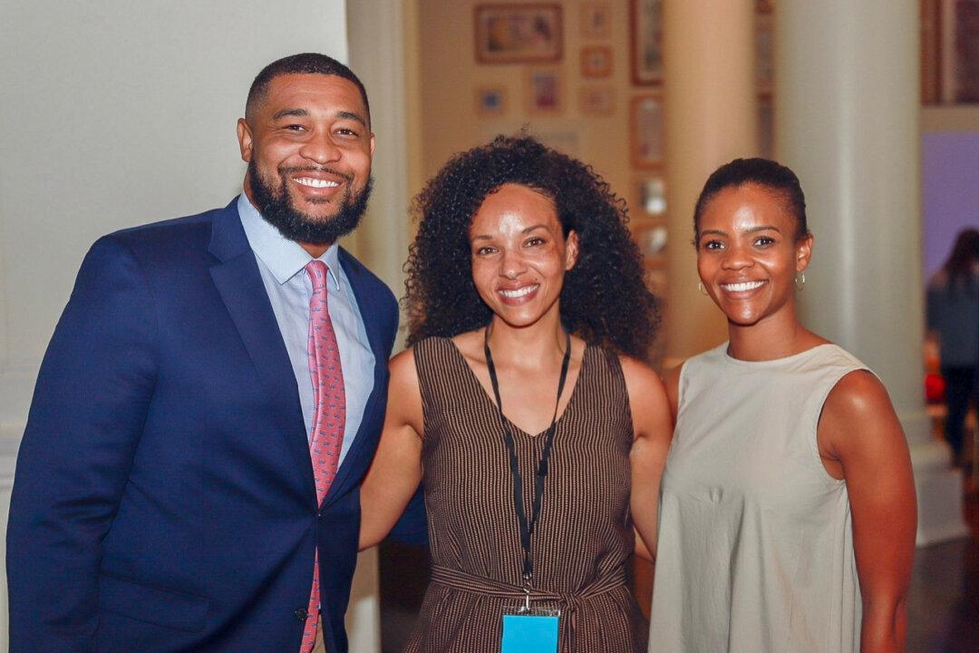 Teacher Creates Educational Guide to Counter CRT in the Classroom