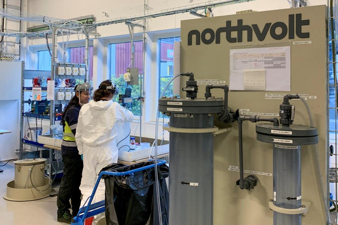 Northvolt Assembles First ‘Homegrown’ Lithium-Ion Battery Cell for Electric Vehicles at Swedish Gigafactory