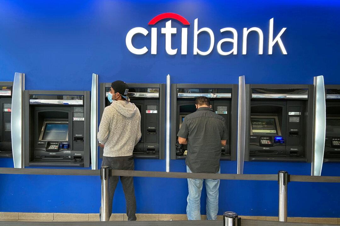 Citigroup Misses Profit Estimates on Provision Hike, Dealmaking Slowdown