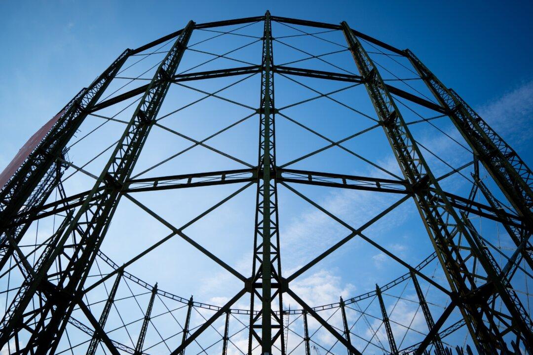 60 Percent of British Manufacturers at Risk of Going Under as Energy Bills Skyrocket