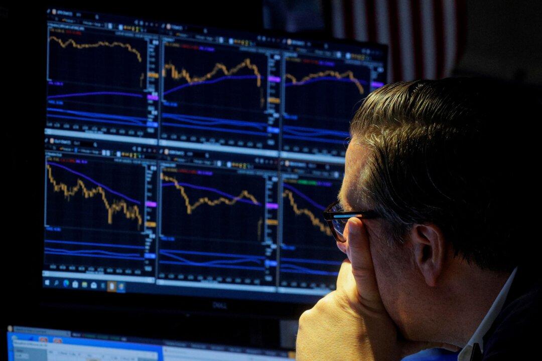 US Bank Stocks Rise as Industry Welcomes Powell Renomination