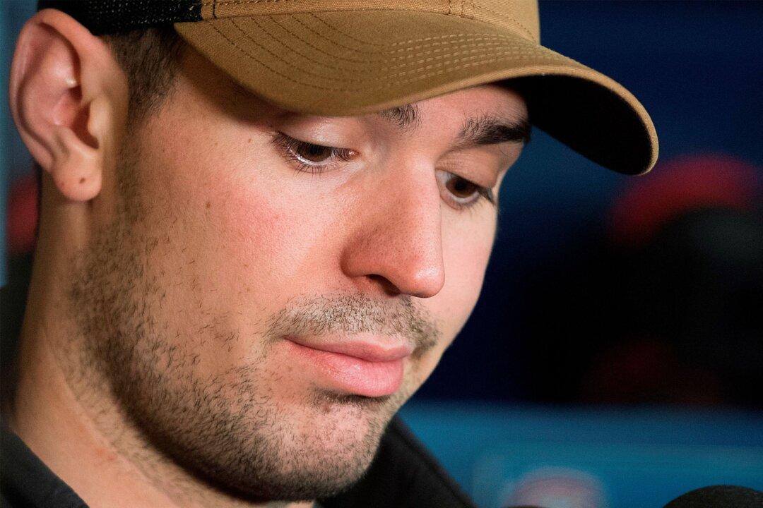 Montreal Canadiens Goalie Apologizes for Timing of Social Media Post, Reiterates Opposition to Gun Control Bill